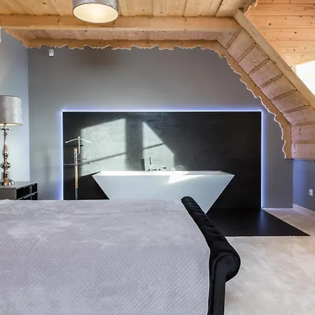 Villa Udanypobyt Dom Hillside *