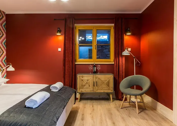 וילה Udanypobyt Dom Hillside *