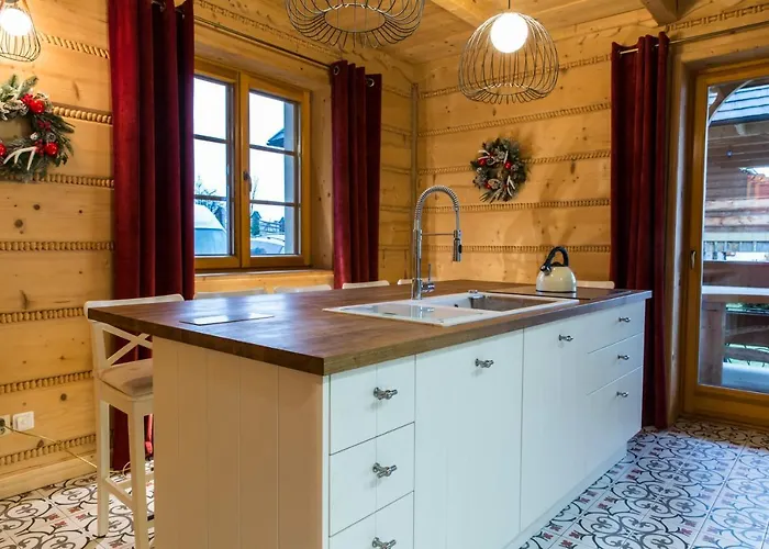 וילה Udanypobyt Dom Hillside *