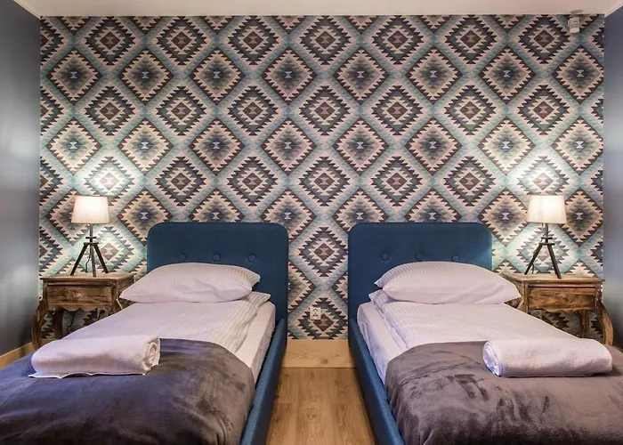 וילה Udanypobyt Dom Hillside